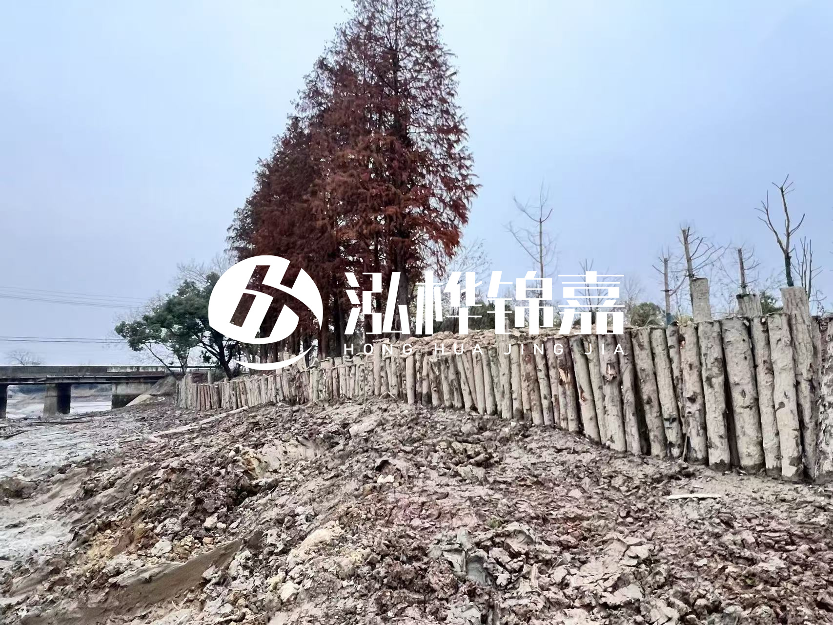 平?jīng)鐾跈C打木樁專業(yè)施工-松木樁工程量怎么計算的？