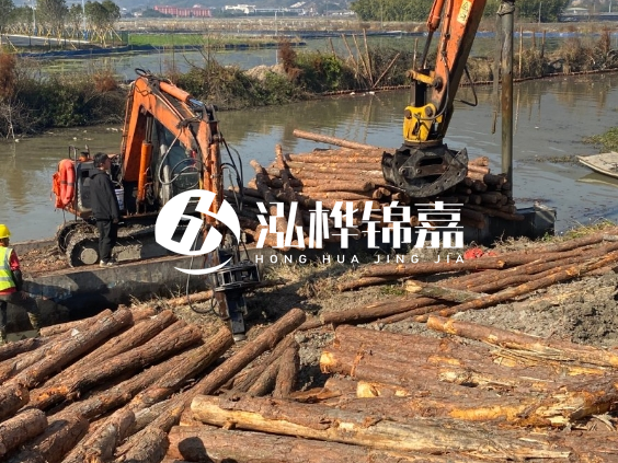 水泥仿木樁施工隊泓樺錦嘉 - 水泥樁打樁的單價是多少？